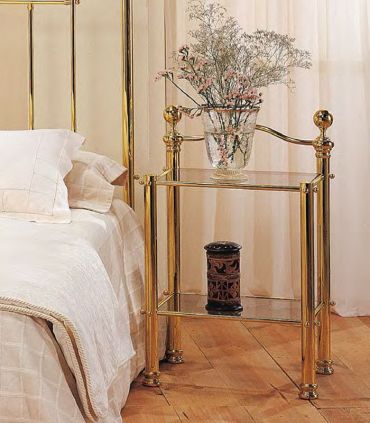 Table de chevet NABUCO en laiton brillant avec verre transparent