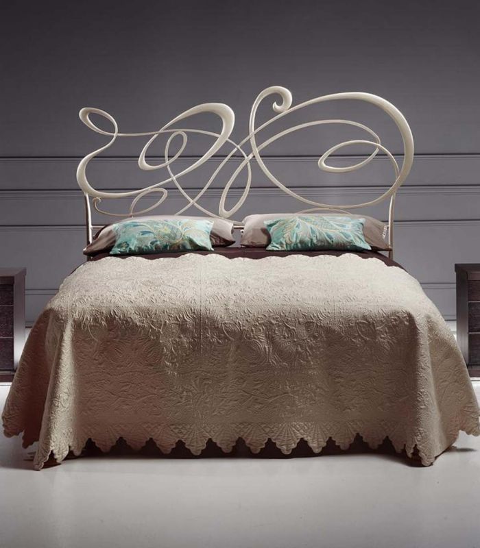 Tête de lit moderne en fer modèle PALADIO patine magenta